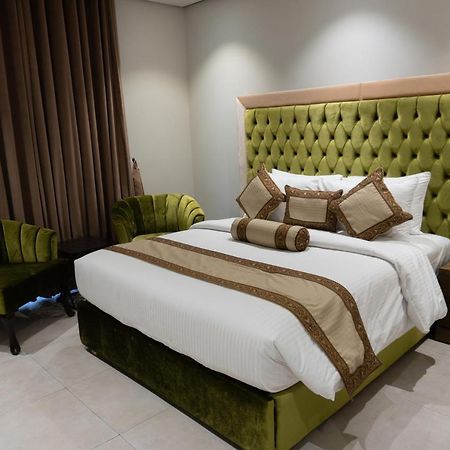 Trivelles Executive Suites Islamabad Buitenkant foto