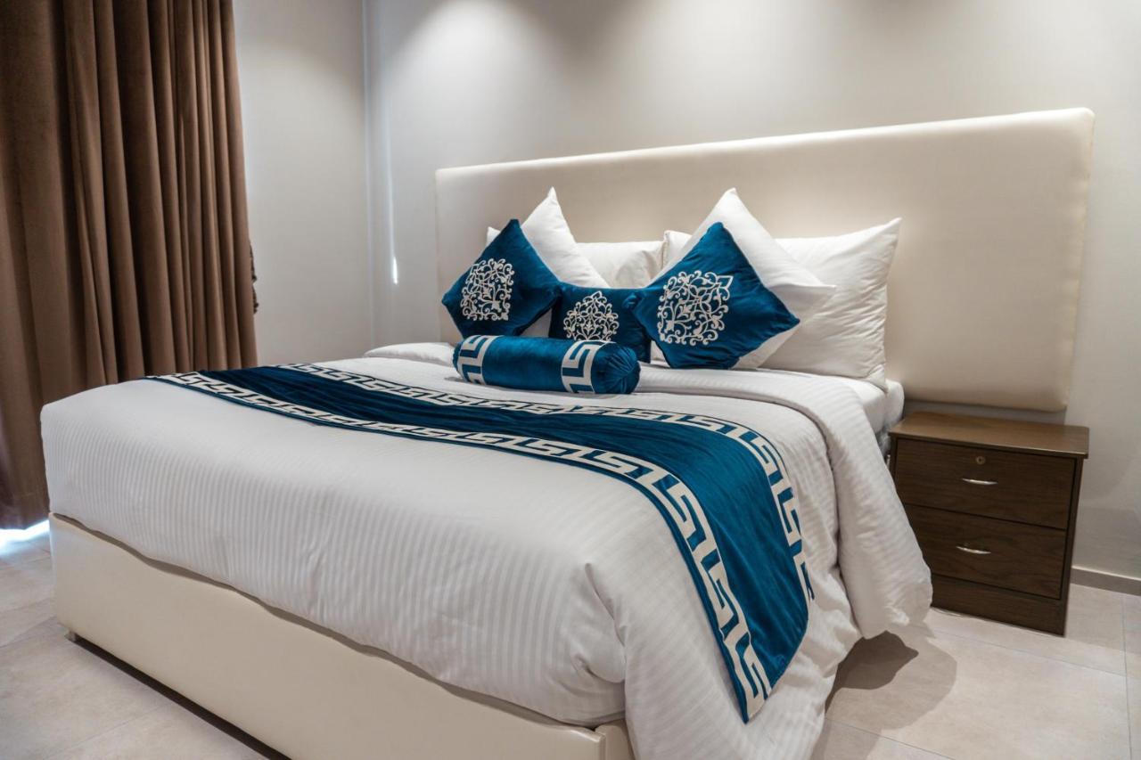 Trivelles Executive Suites Islamabad Buitenkant foto
