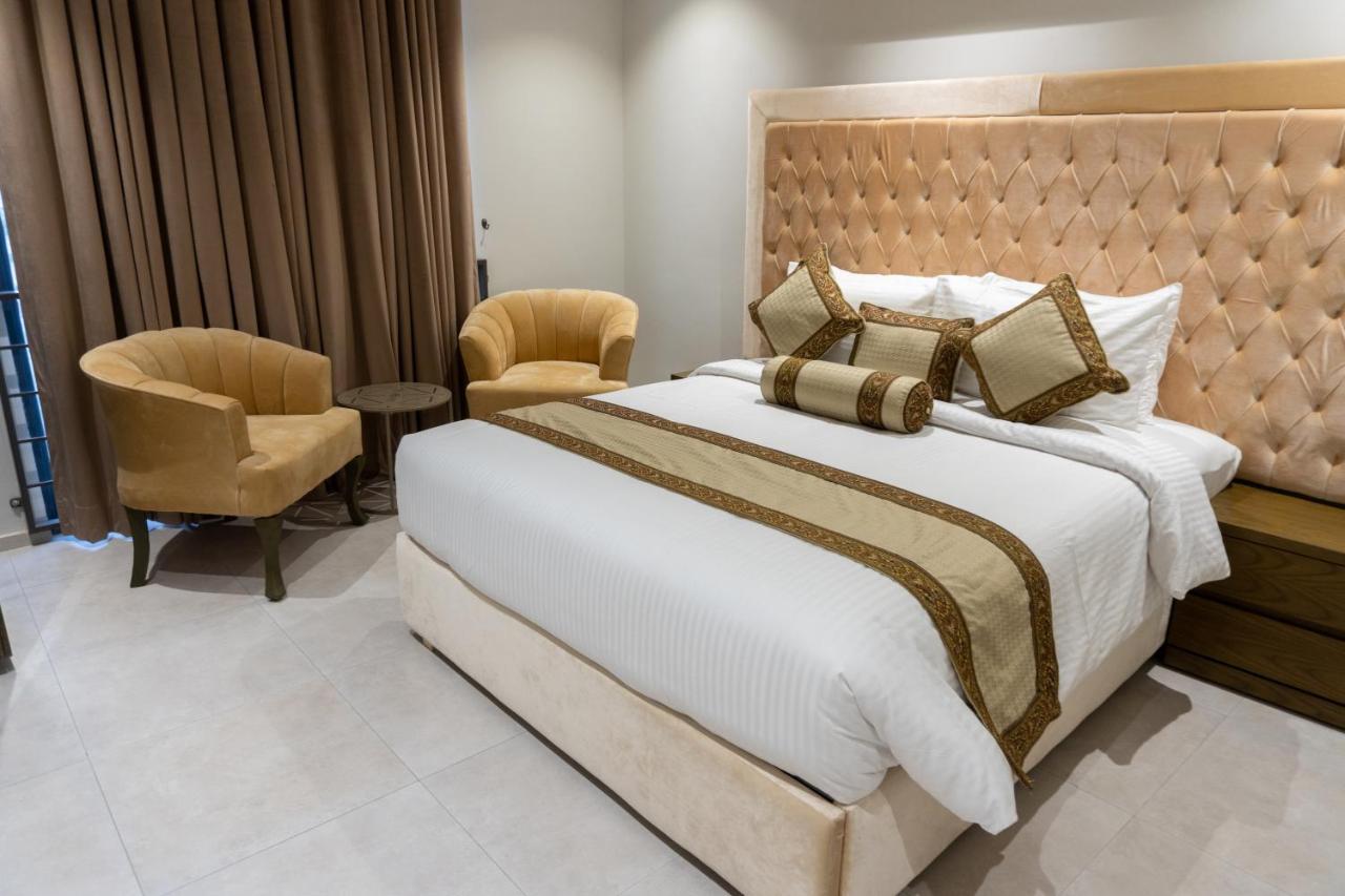 Trivelles Executive Suites Islamabad Buitenkant foto