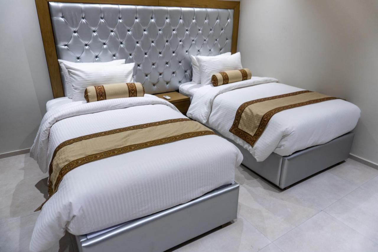 Trivelles Executive Suites Islamabad Buitenkant foto